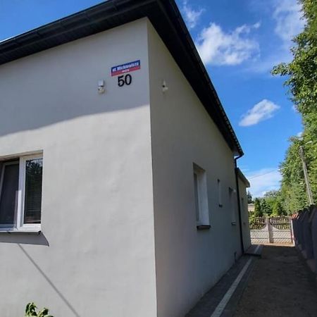 Noclegi Tuszyn Buitenkant foto